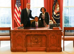 obama-meets-hony-student-principal_400x295_67